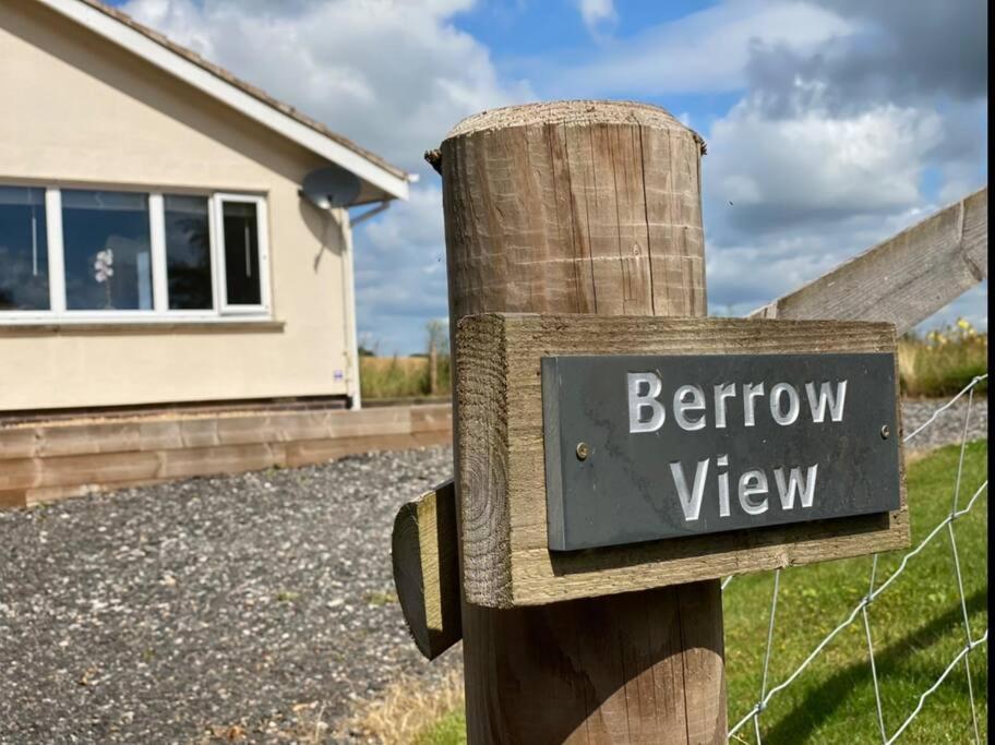 Holiday home Cosy With Views, Walks, Garden & Parking. Worcester